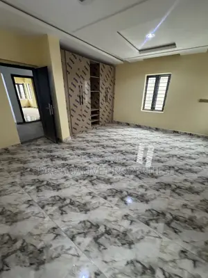 4bdrm Duplex in Life Camp for rent