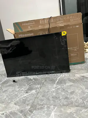 32 Inches Hisense Smart Tv