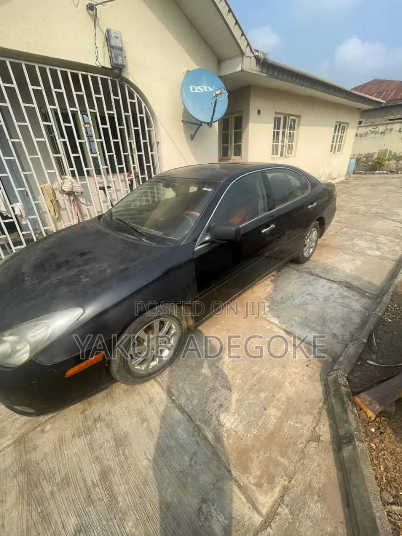 Lexus ES 300 2005 Black