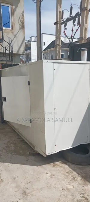 Perkins 300kva Soundproof Generator