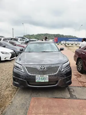 Toyota Camry 2008 Gray
