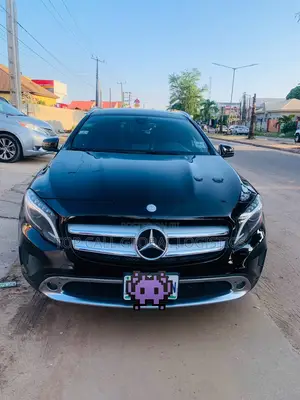 Mercedes-Benz GLA 250 2018 Black