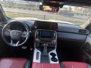 Lexus LX 600 2022
