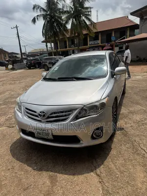 Toyota Corolla L 4dr Sedan (1.8L 4cyl 5M) 2013 Silver