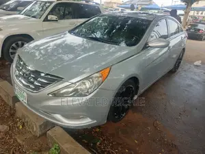 Hyundai Sonata Limited 2.0T 4dr Sedan (2.0L 4cyl Turbo 6A) 2015 Silver