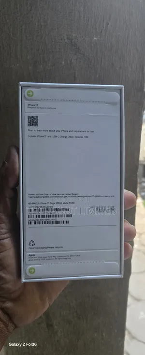 New Apple iPhone 17 256 GB White