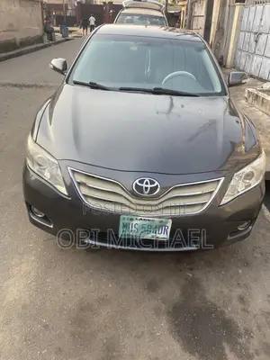 Toyota Camry 2010 Gray