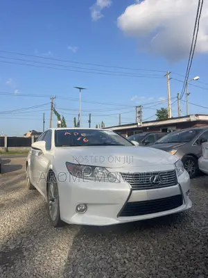 Lexus ES 2014 White