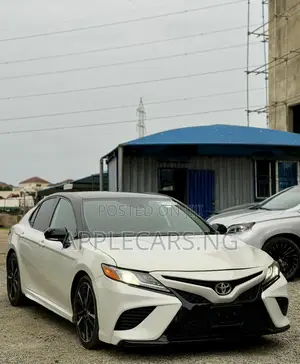 Toyota Camry XSE 2021 White