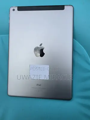 Apple iPad Wi-Fi +3G 32 GB Gray