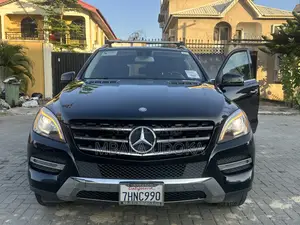 Mercedes-Benz M Class ML350 4MATIC 4dr SUV AWD (3.5L 6cyl 7A) 2015
