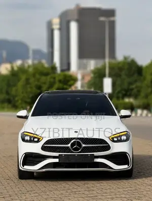 Mercedes-Benz C300 2024 White
