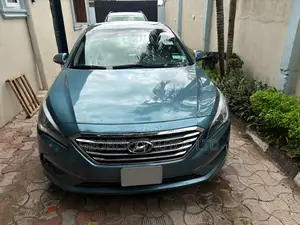 Hyundai Sonata 2016 Blue