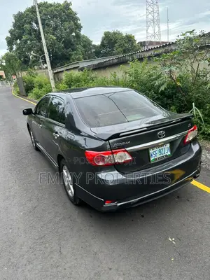 Toyota Corolla S 4dr Sedan (1.8L 4cyl 4A) 2013 Gray