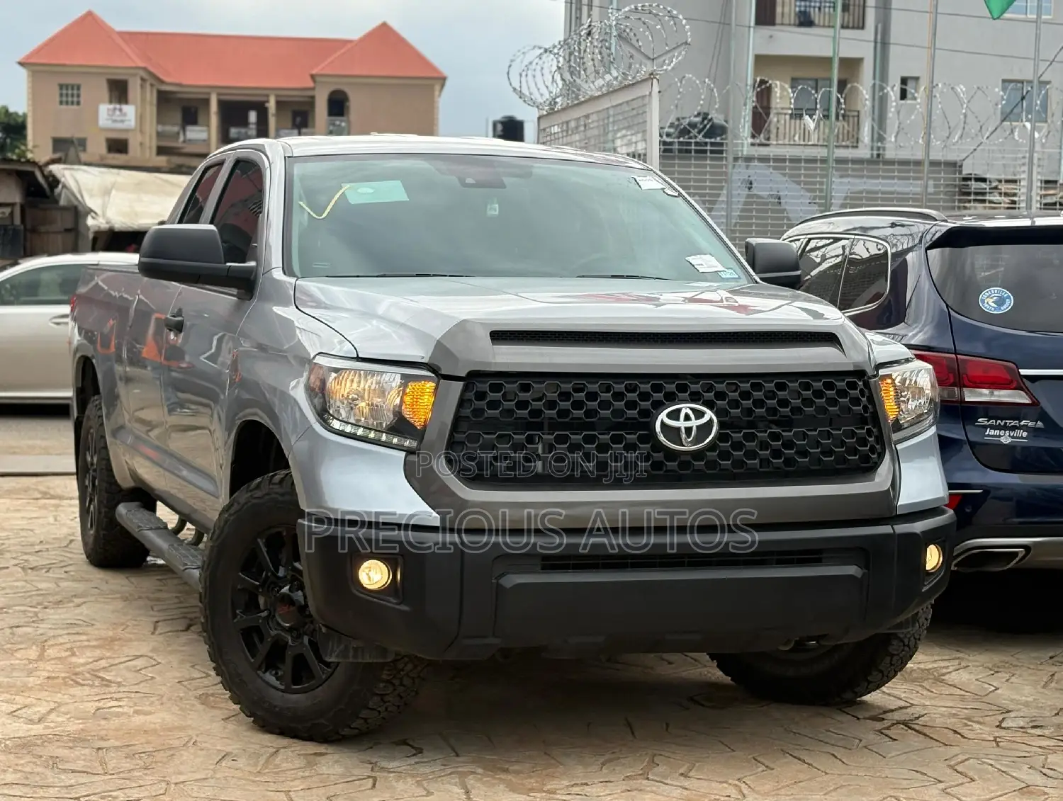Toyota Tundra 2021 Gray
