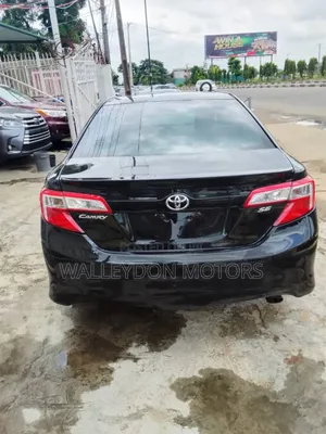 Toyota Camry SE 4dr Sedan (2.5L 4cyl 6A) 2012 Black