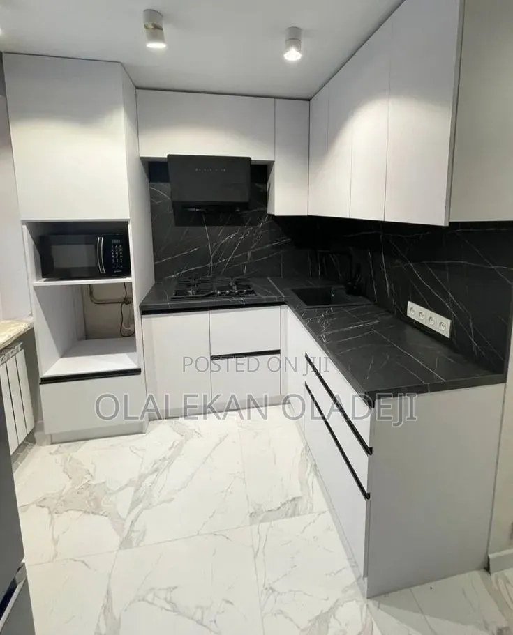 Kitchen Cabinet in HDF Board Material