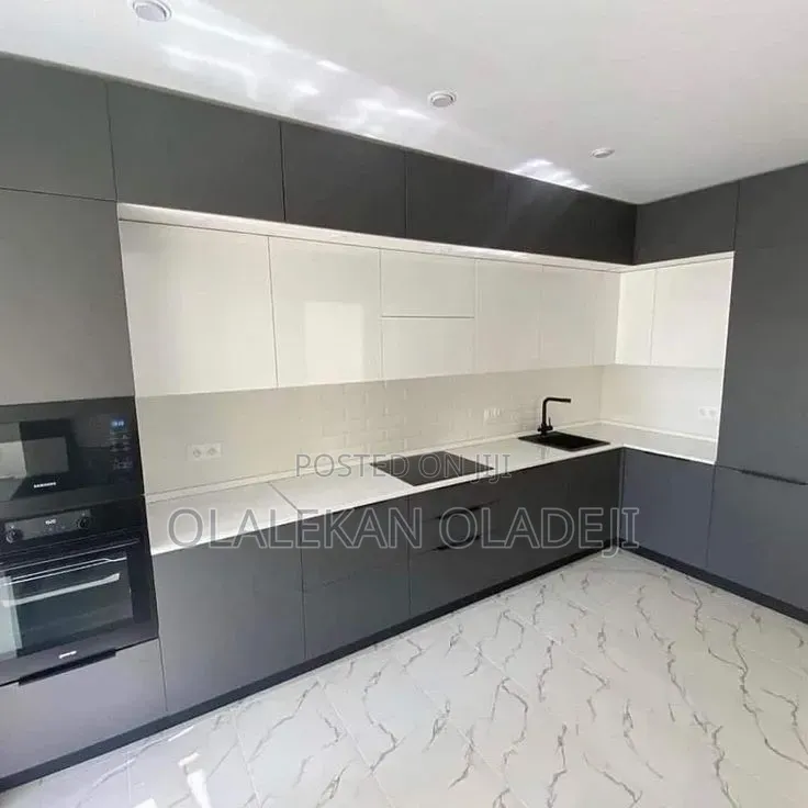 Kitchen Cabinet in HDF Board Material