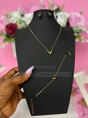 Minimalist Gold Infinity v-Shape 3-Piece Fine Jewelry Sets