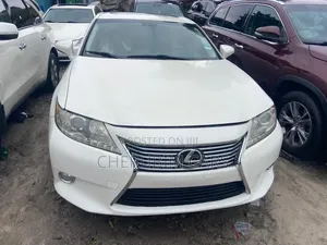 Lexus ES 2014 White