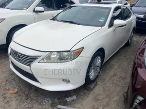 Lexus ES 2014 White