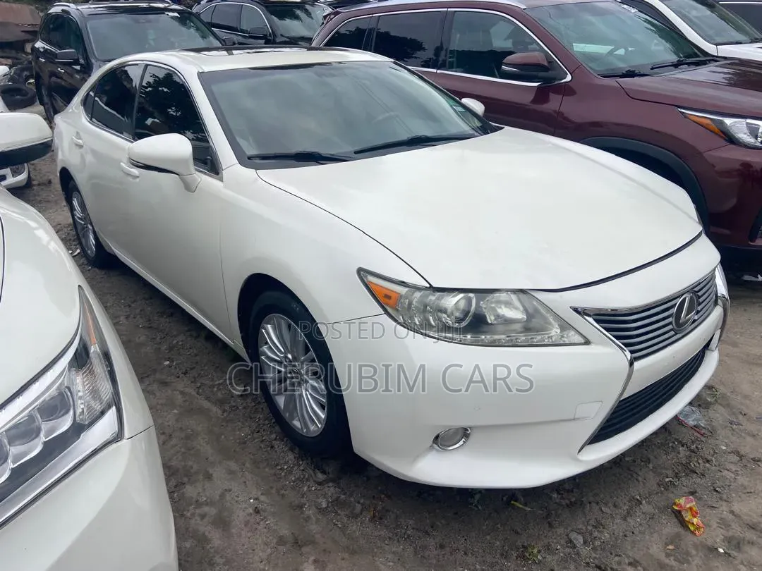 Lexus ES 2014 White