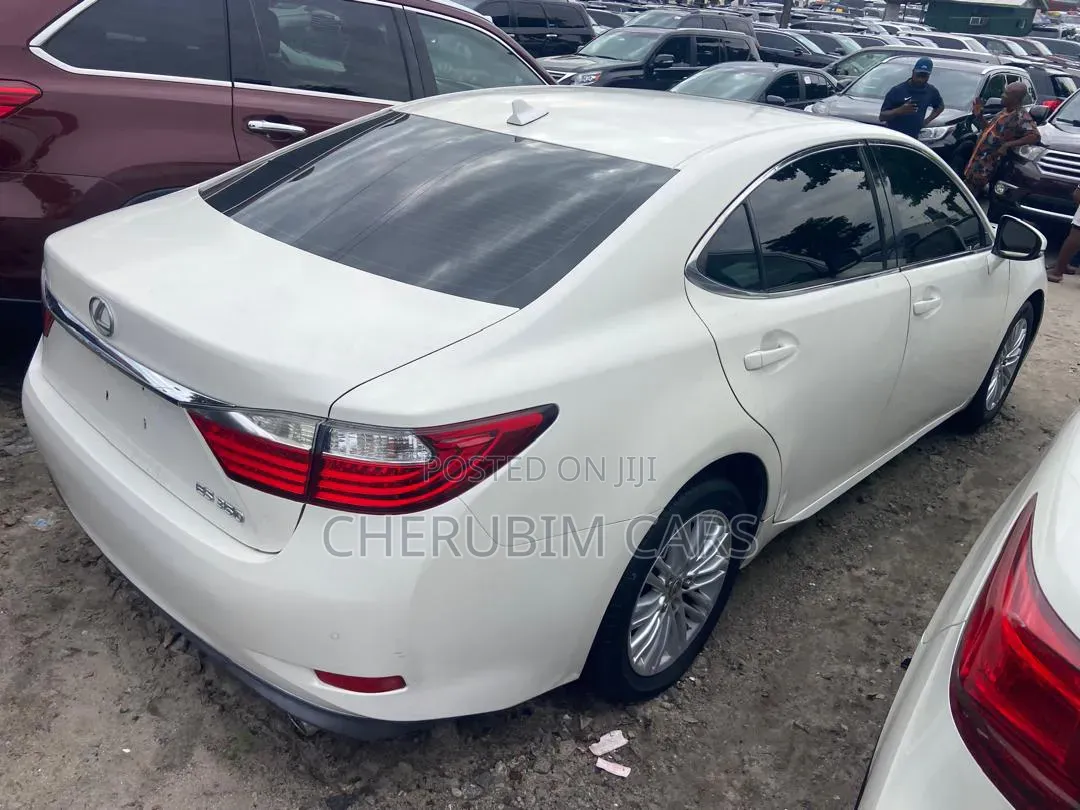 Lexus ES 2014 White