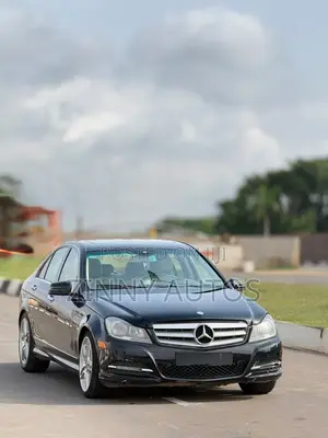 Mercedes-Benz C300 2013 Black