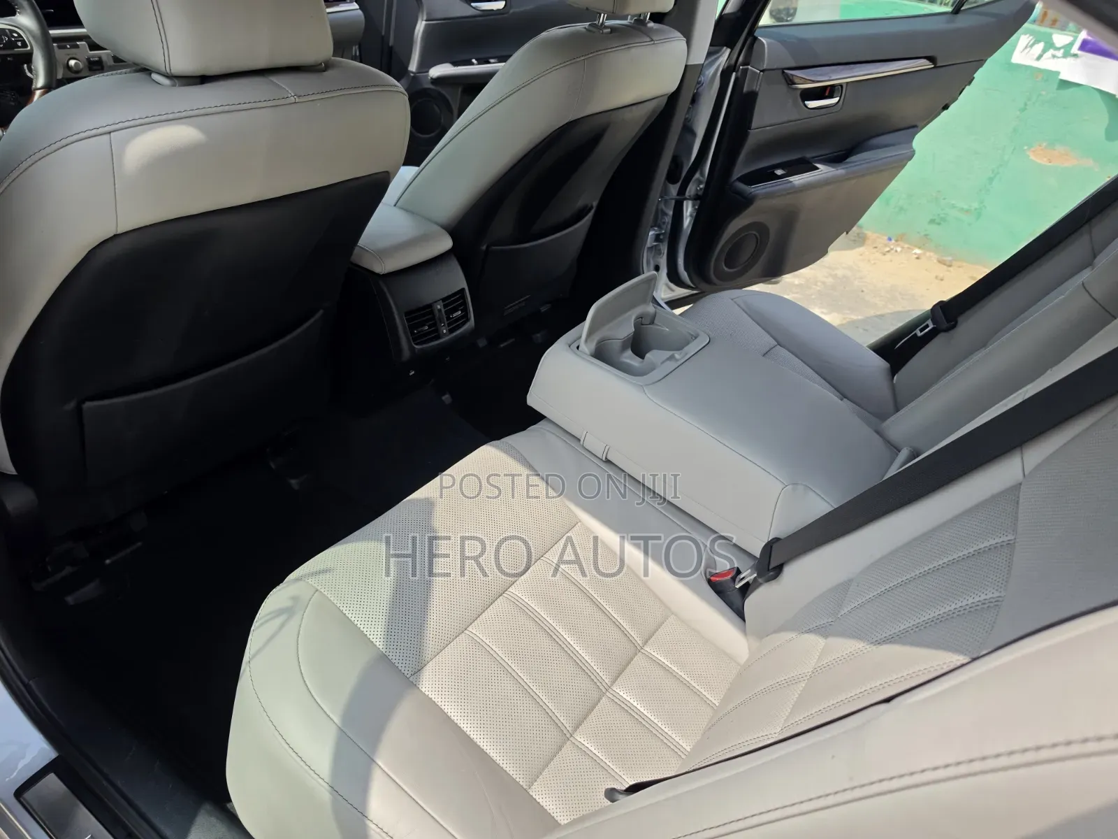 Lexus ES 2016 Silver