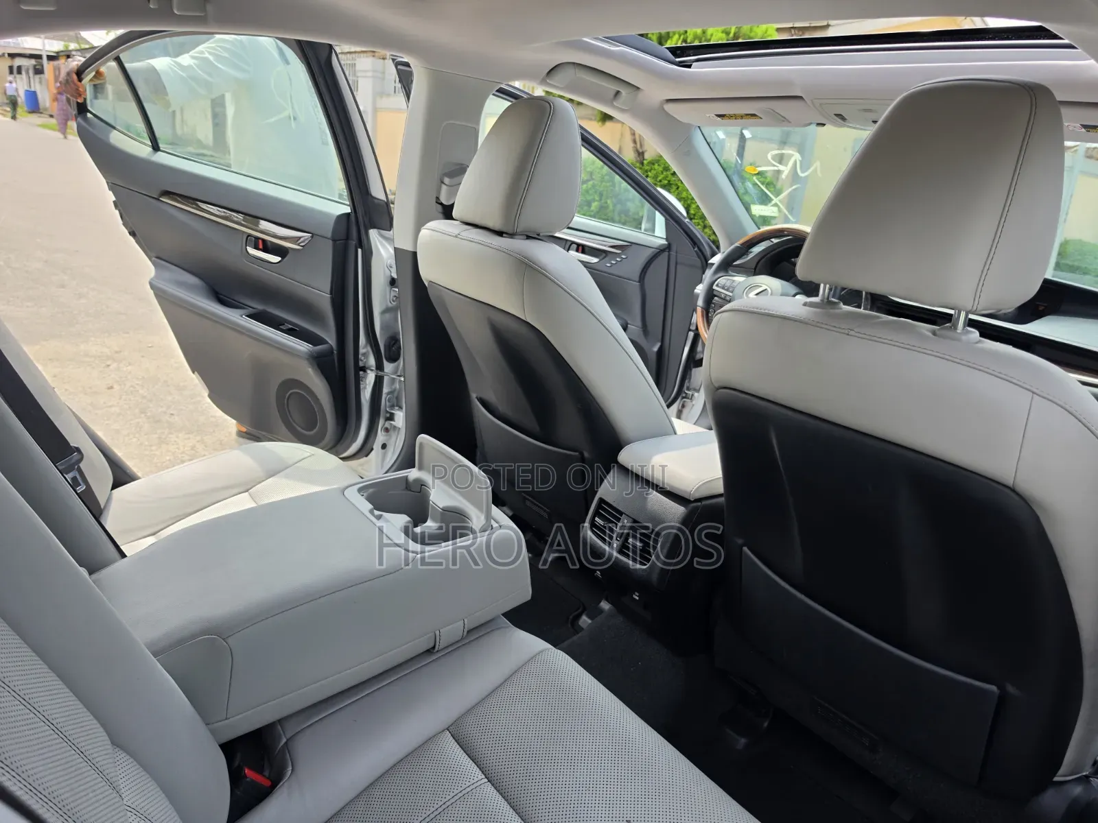 Lexus ES 2016 Silver