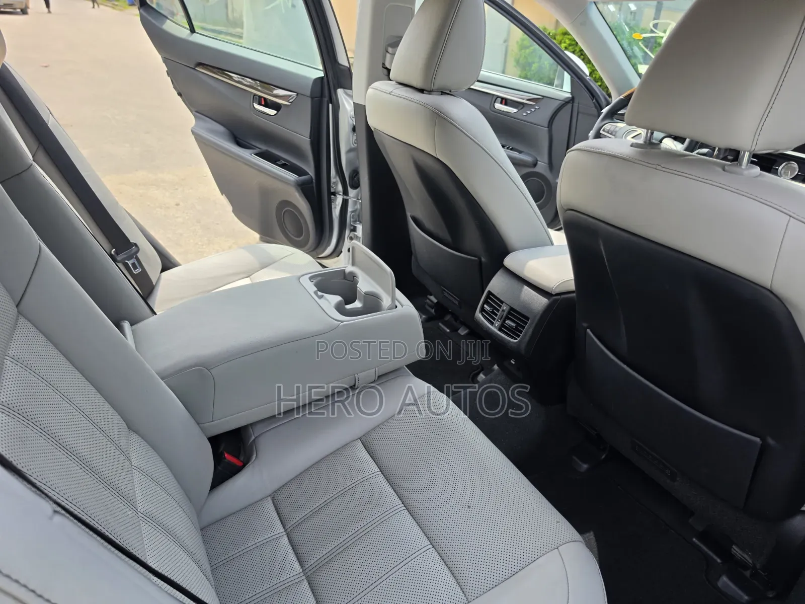 Lexus ES 2016 Silver