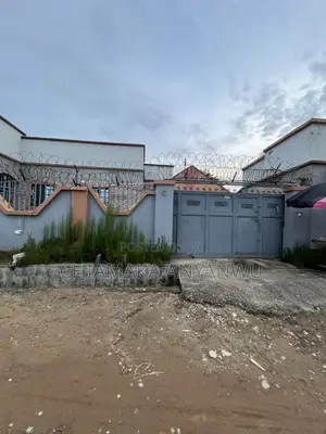 3bdrm Bungalow in Karu-Nasarawa for sale