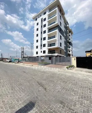 3bdrm Apartment in Lekki Phase 1 for rent