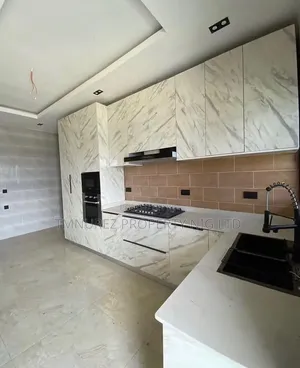 3bdrm Apartment in Lekki Phase 1 for rent