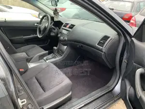 Honda Accord 2005 Gray