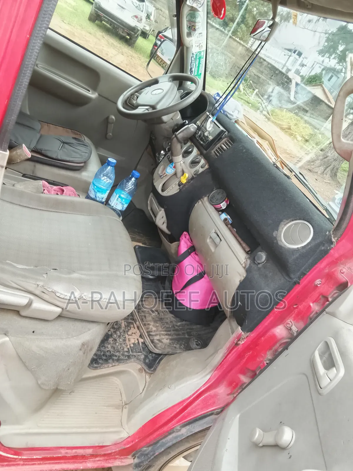 Suzuki APV Minibus 2012 Red