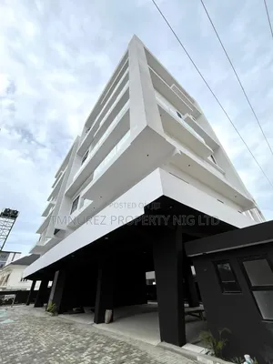 3bdrm Apartment in Lekki Phase 1 for sale