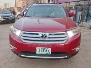 Toyota Highlander 2012 Red