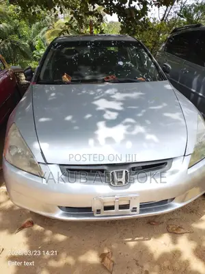 Honda Accord 2004 Silver