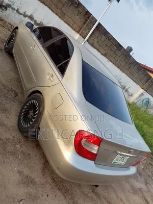 Toyota Camry 2004 Gold