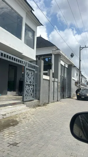 1bdrm Apartment in Chevron for rent