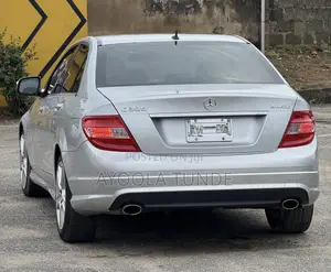 Mercedes-Benz C300 Sport 4Matic Sedan AWD (3.0L 6cyl 7A) 2011 Silver