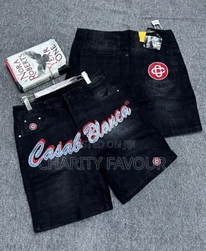 Short Jeans