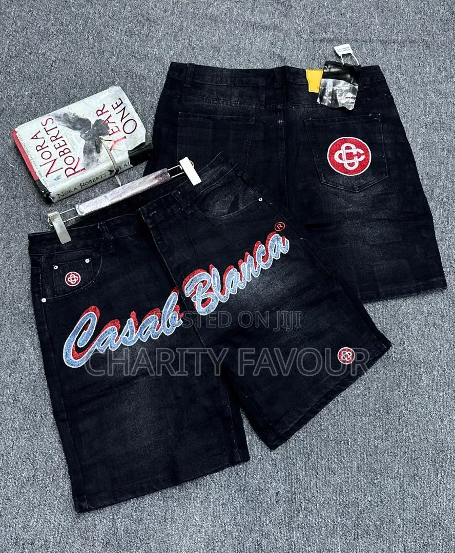 Short Jeans