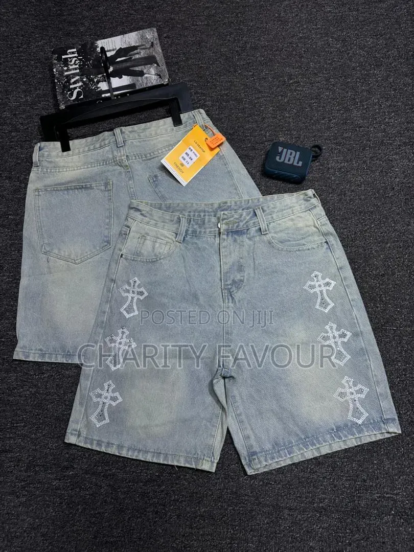 Short Jeans