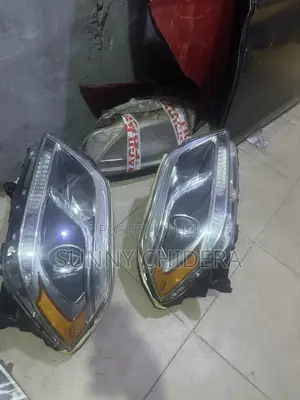 Gl 2015 Head Light Tokunbo Set Available