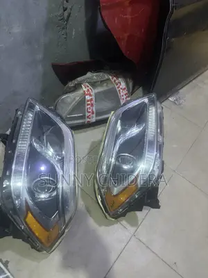 Gl 2015 Head Light Tokunbo Set Available