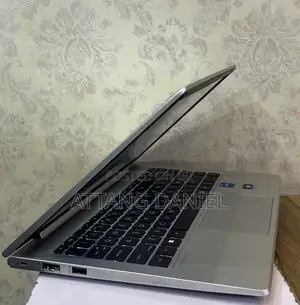 Laptop HP ProBook 440 G8 16GB Intel Core i7 SSD 512GB