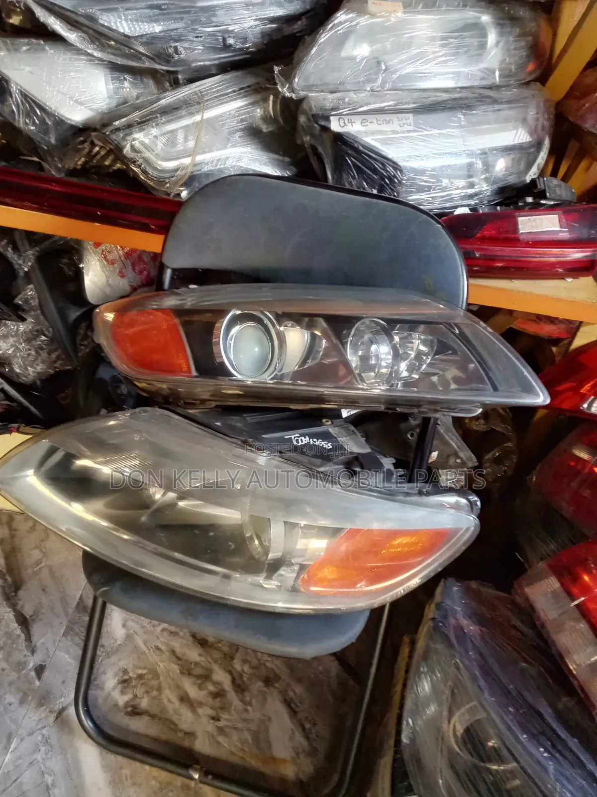 Headlight Audi Q7