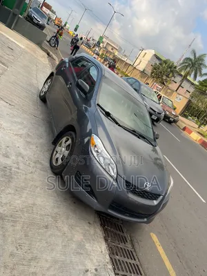 Toyota Matrix 2010 Gray